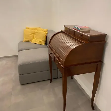 Vale Vatican Apartment